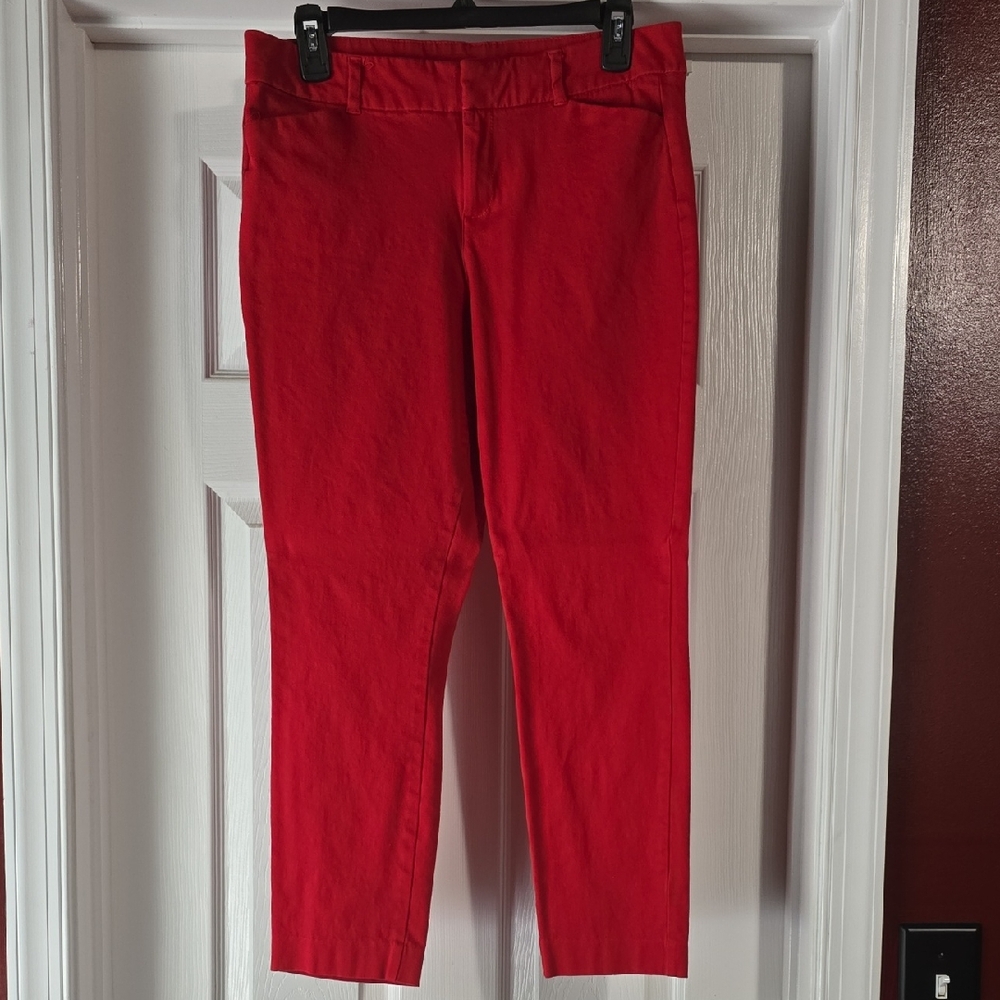 Old Navy Women's Vibrant Red Cropped Jeans